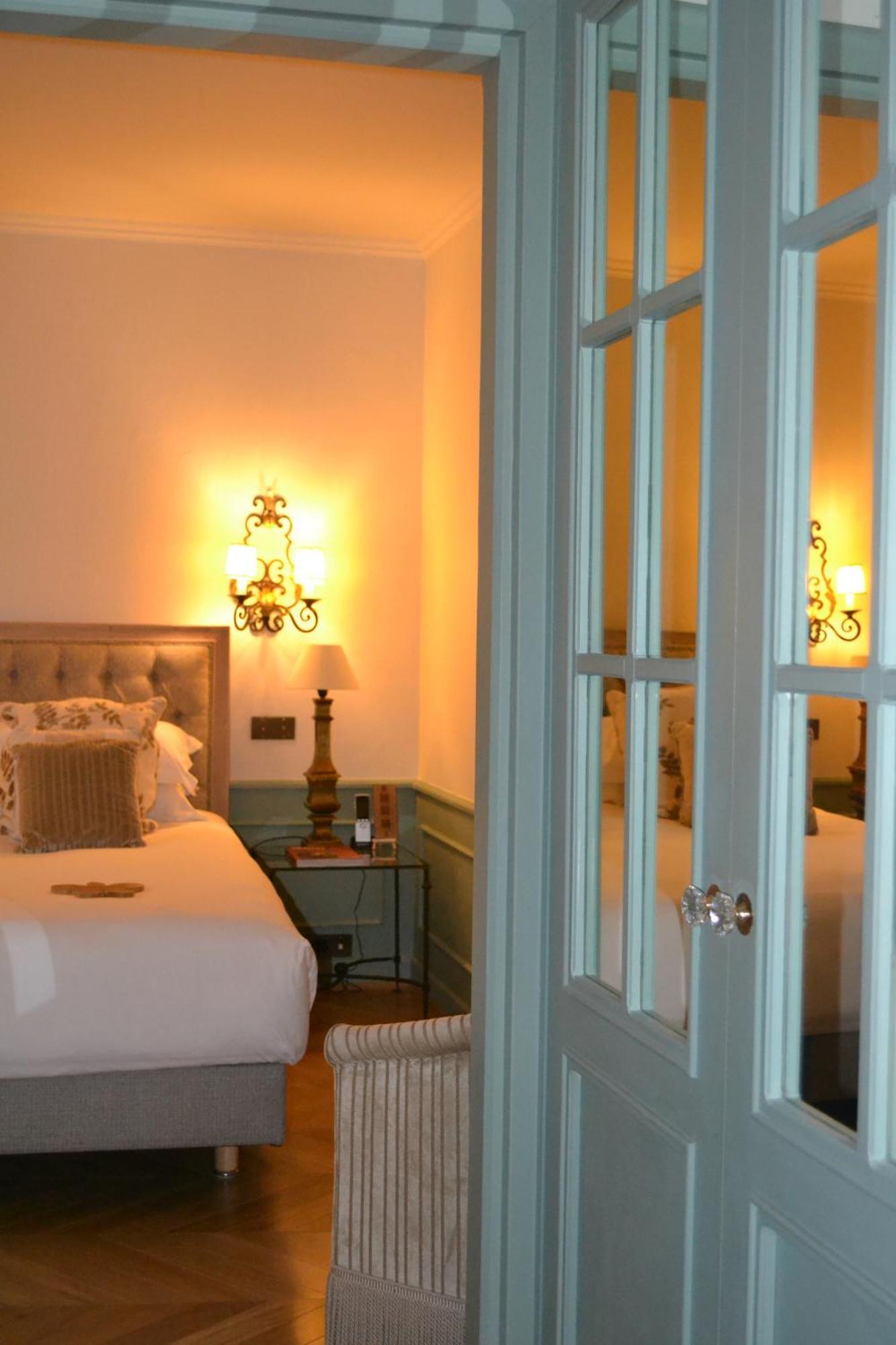 Hotel Le Saint Paul Bagian luar foto